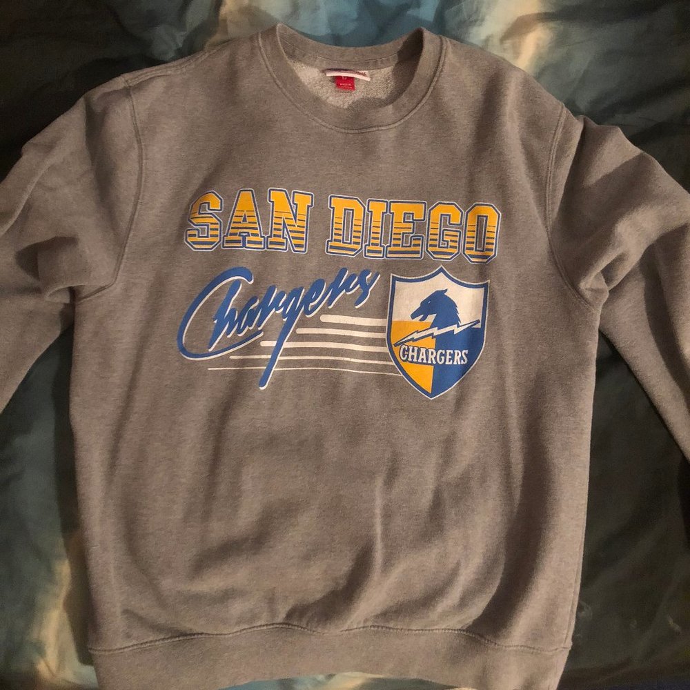 VINTAGE NFL San Diego Chargers crewneck sweater